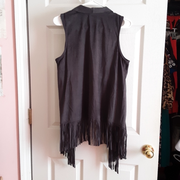 *TRADED* Charcoal Grey Suede Fringe Vest - NWOT! - Picture 3 of 7